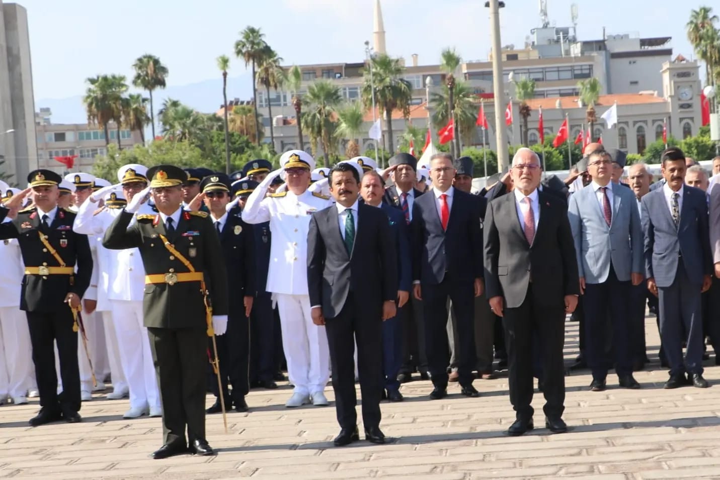 İSKENDERUN'DA 30 AĞUSTOS ZAFER BAYRAMI KUTLANDI