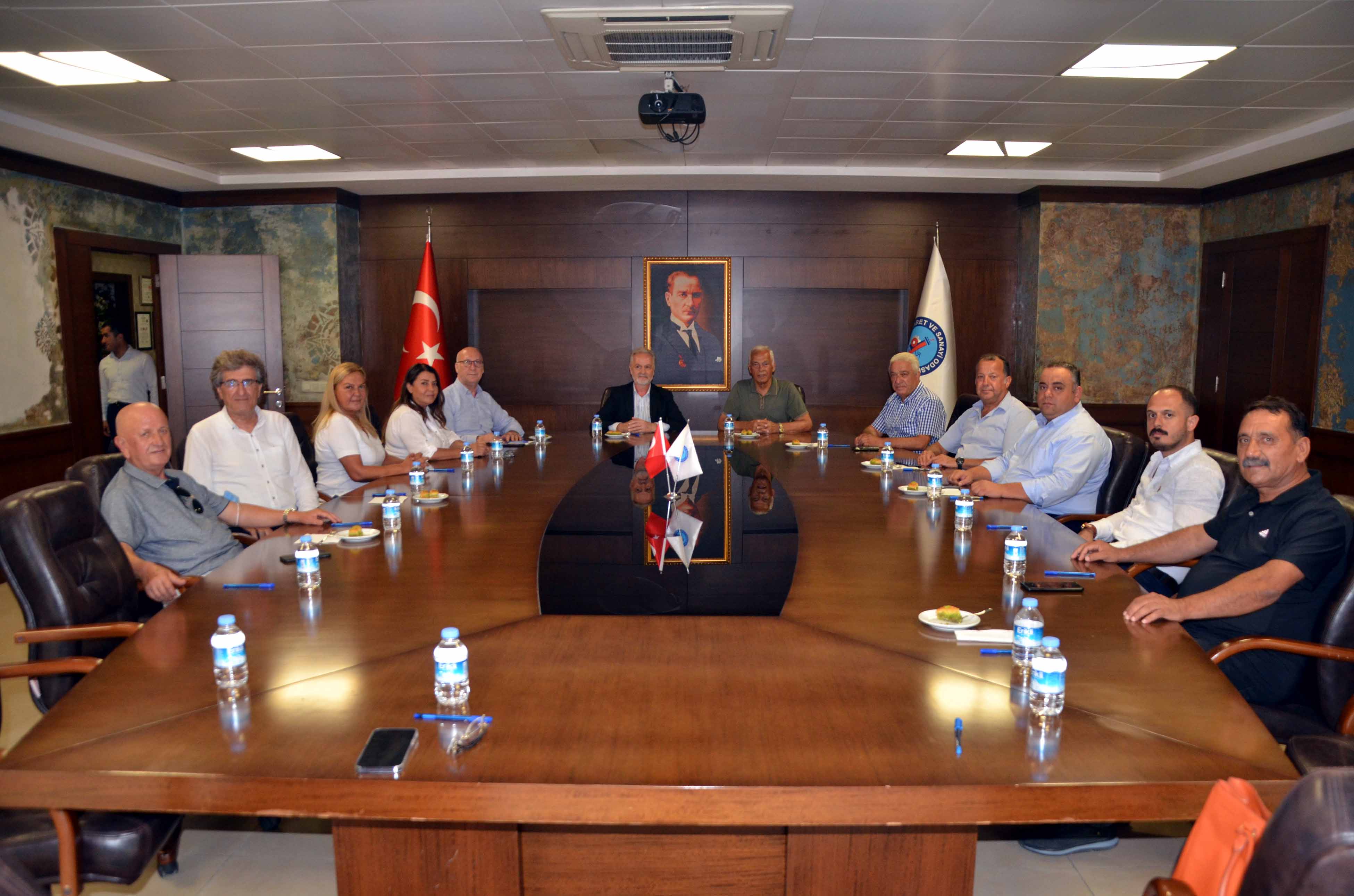 Ticaret ve Sanayi Eski Bakanı Mehmet Dönen İTSO’yu Ziyaret Etti