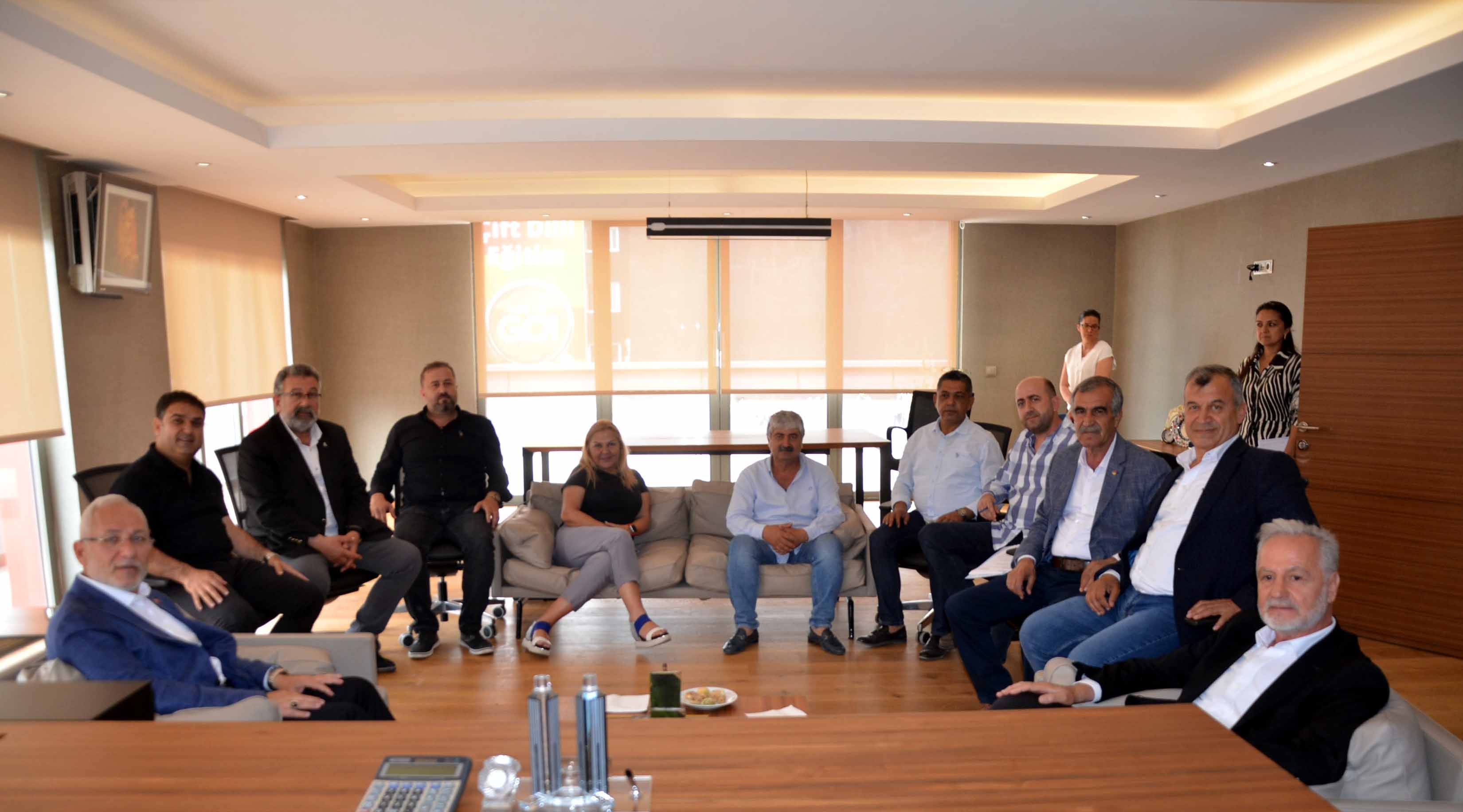 Başkanı Fatih Tosyalı'dan İTSO Yönetimine Ziyaret